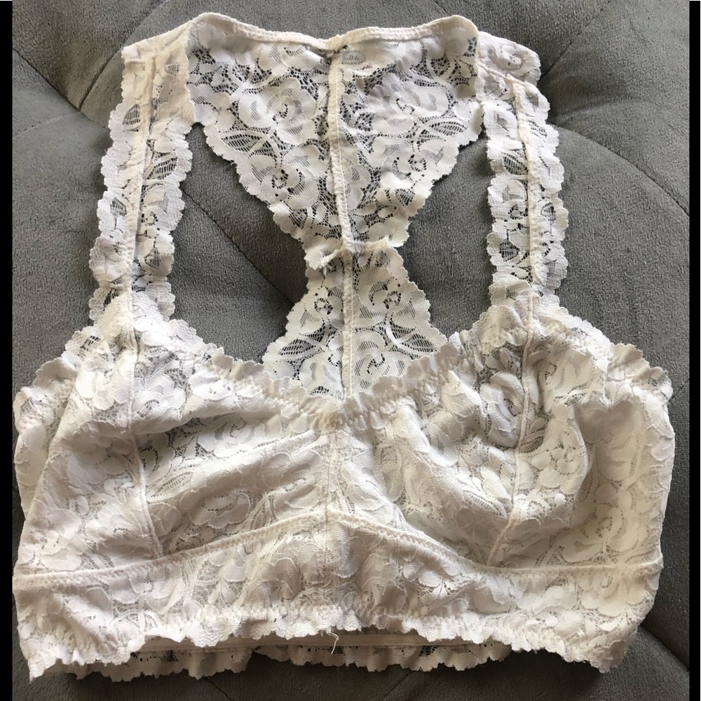 NWOT Ivory lace bralette